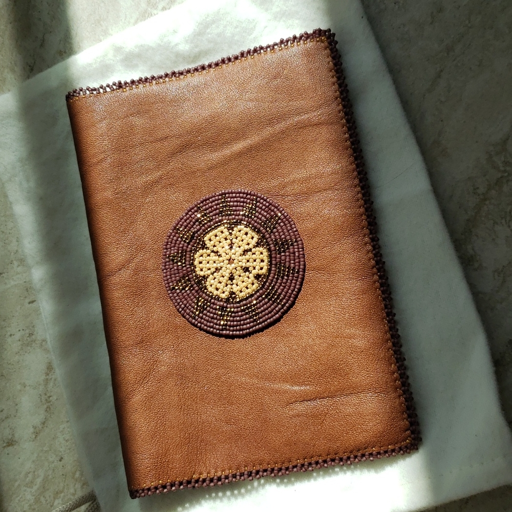 NEW Artist Designed soft leather wallet passport case billfold Hand Beaded. Wow!